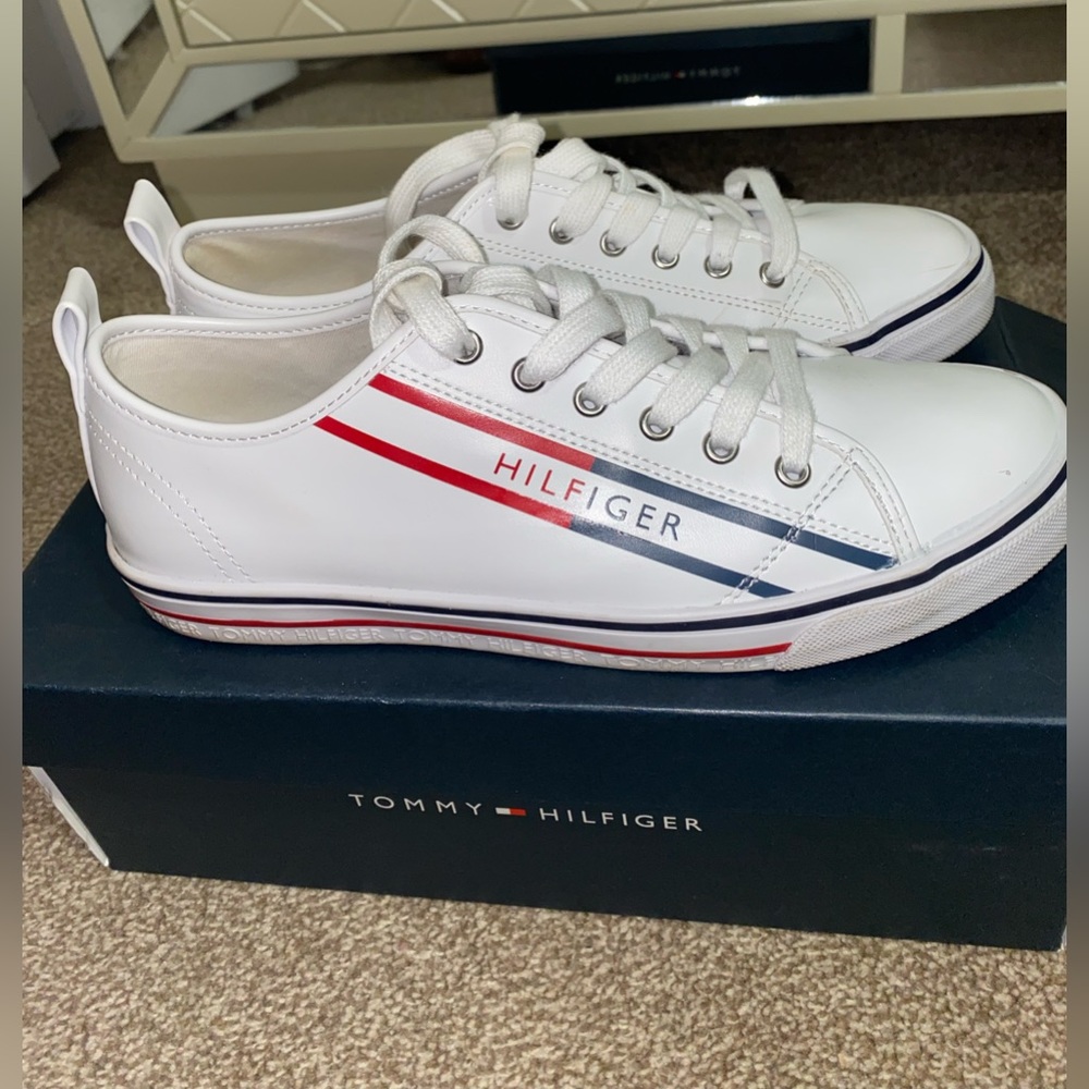 Tommy Hilfiger Women Sneakers